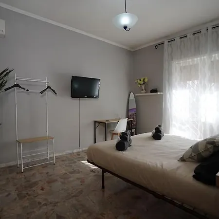 Big Flat Metro C דירה רומא