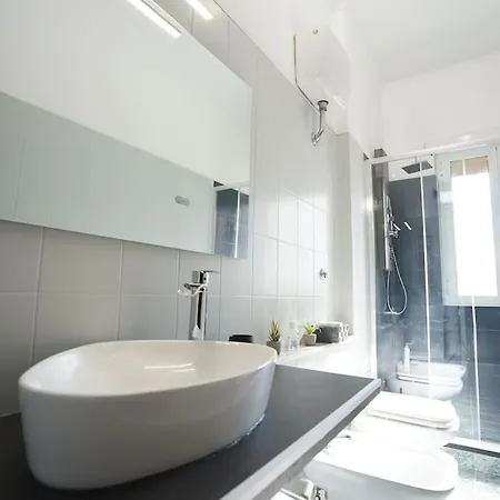 Big Flat Metro C * רומא